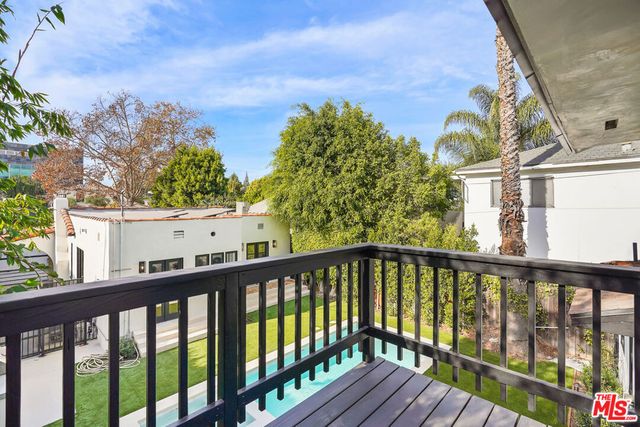 318 N Huntley Drive, West Hollywood, CA 90048