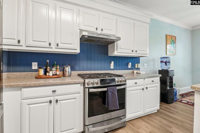 1758 McSwain, West Columbia, SC 29169