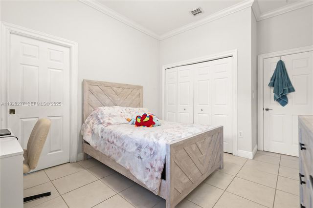 8366 SW 193rd St, Cutler Bay, FL 33157