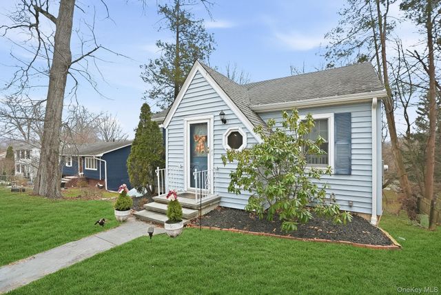 25 Massachusetts Avenue, Congers, NY 10920