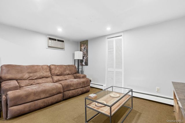 25 Massachusetts Avenue, Congers, NY 10920