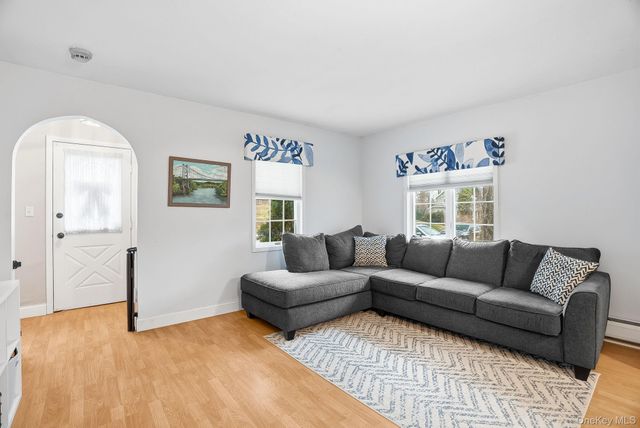 25 Massachusetts Avenue, Congers, NY 10920