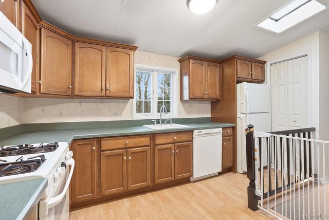 25 Massachusetts Avenue, Congers, NY 10920