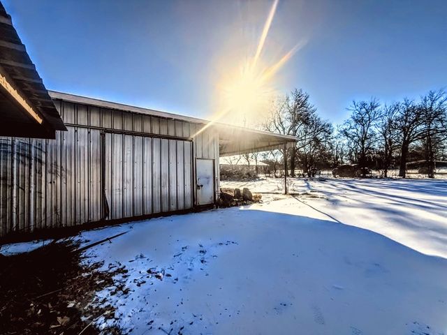 140 Pecan Street, Blossom, TX 75416