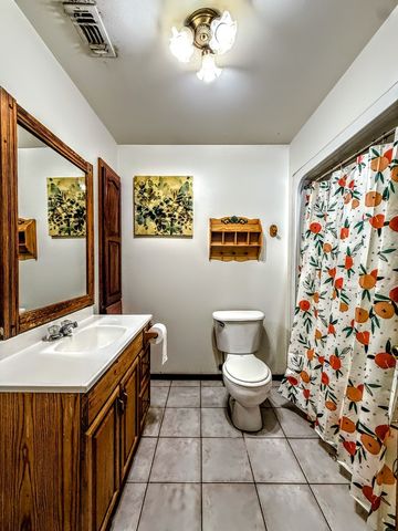 140 Pecan Street, Blossom, TX 75416