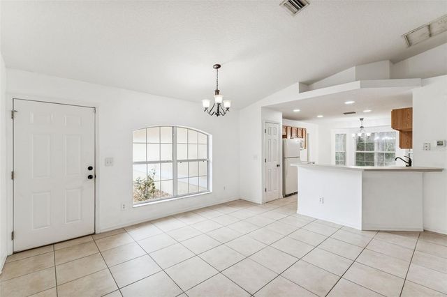 14 S CHARLES AVENUE, Inverness, FL 34453