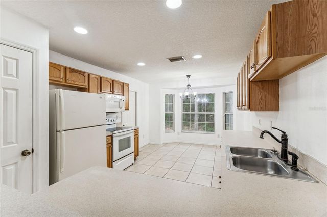 14 S CHARLES AVENUE, Inverness, FL 34453