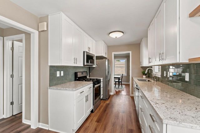 7438 N Seneca ROAD, Fox Point, WI 53217