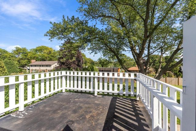 7438 N Seneca ROAD, Fox Point, WI 53217