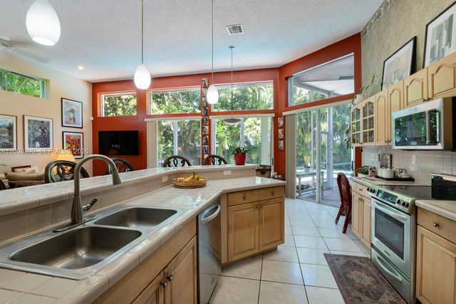 7749 SW 184th Way, Cutler Bay, FL 33157