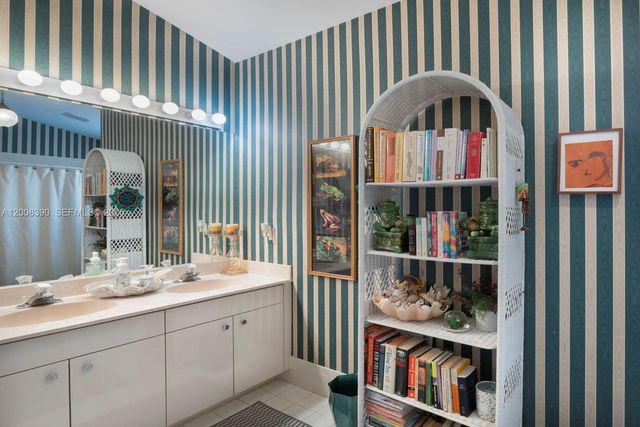 7749 SW 184th Way, Cutler Bay, FL 33157