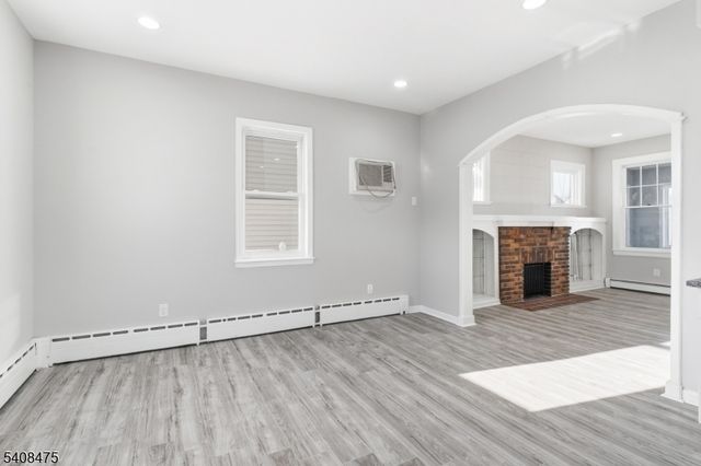 242 Midland Ave, Kearny Town, NJ 07032