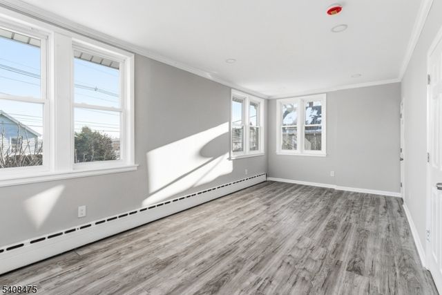 242 Midland Ave, Kearny Town, NJ 07032