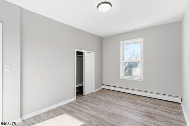 242 Midland Ave, Kearny Town, NJ 07032