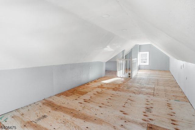 242 Midland Ave, Kearny Town, NJ 07032