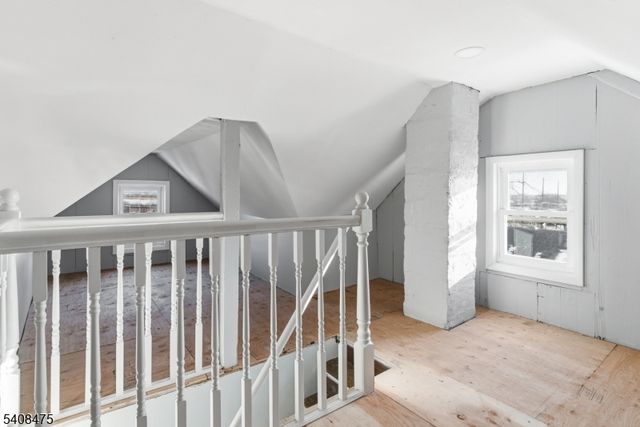 242 Midland Ave, Kearny Town, NJ 07032