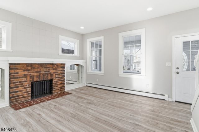 242 Midland Ave, Kearny Town, NJ 07032