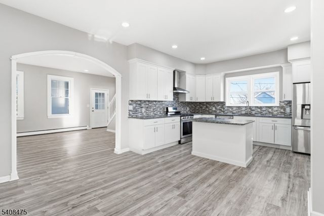 242 Midland Ave, Kearny Town, NJ 07032