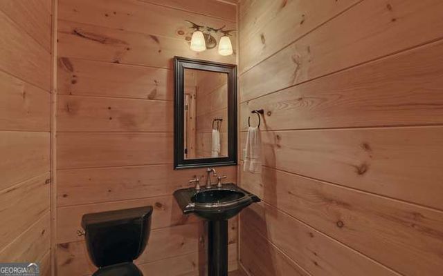 278 Holly Hill Drive, Blairsville, GA 30512
