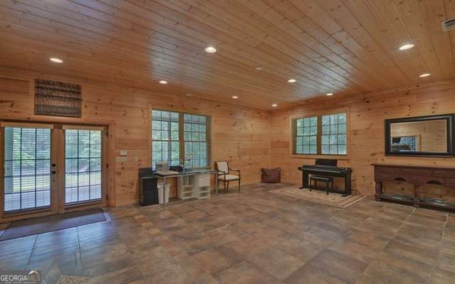 278 Holly Hill Drive, Blairsville, GA 30512