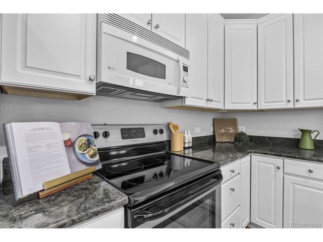 9647 E Arbor Pl, Englewood, CO 80111