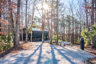 153 Passion Play Road, Eureka Springs, AR 72632