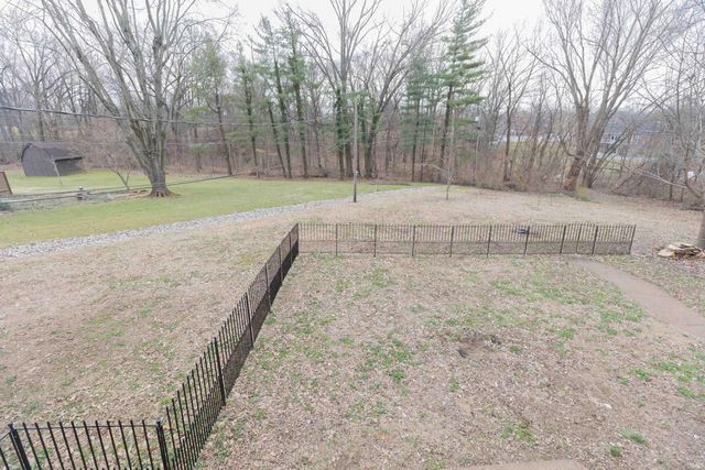 7716 Huckleberry Lane, Evansville, IN 47712