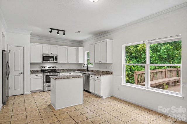 2823 Forest Grove Court, Charlotte, NC 28269