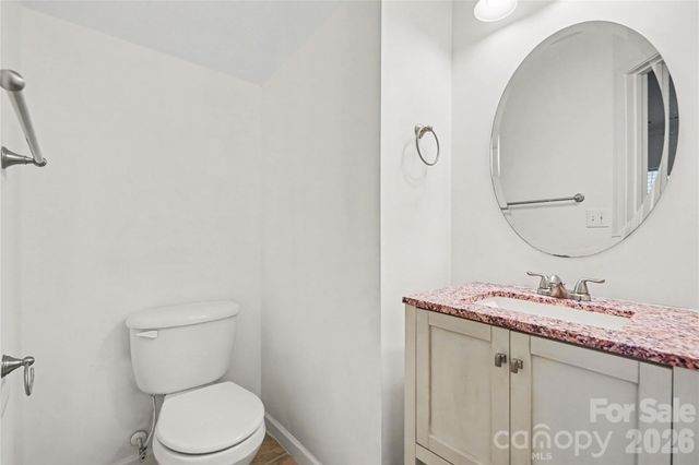 2823 Forest Grove Court, Charlotte, NC 28269