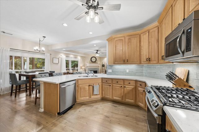 11460 Regal Hill Court, Montgomery, TX 77316