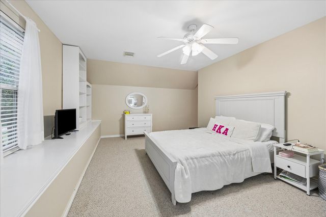 11460 Regal Hill Court, Montgomery, TX 77316