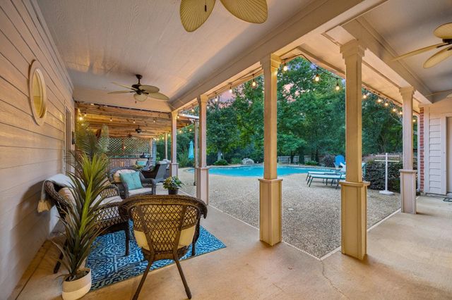 11460 Regal Hill Court, Montgomery, TX 77316