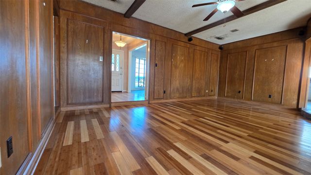 604 The Meadows Parkway, Desoto, TX 75115