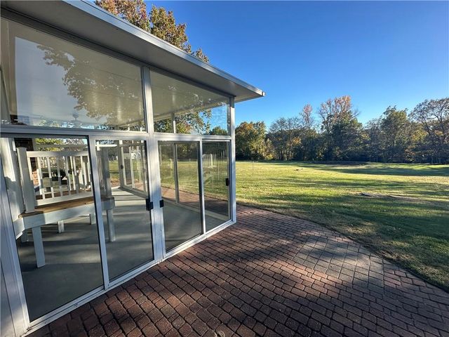 30911 E pink hill Road, Grain Valley, MO 64029