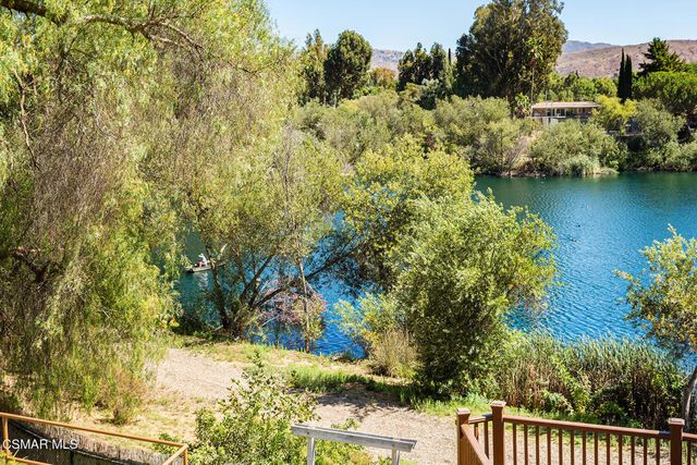 1052 Hacienda Drive A, Simi Valley, CA 93065