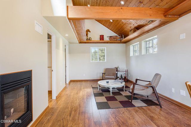 1052 Hacienda Drive A, Simi Valley, CA 93065