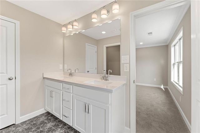 660 Sunstone Lane, Lawrenceville, GA 30043