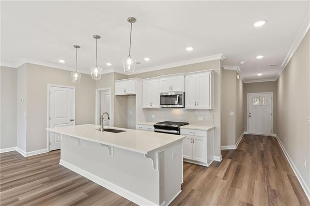 660 Sunstone Lane, Lawrenceville, GA 30043