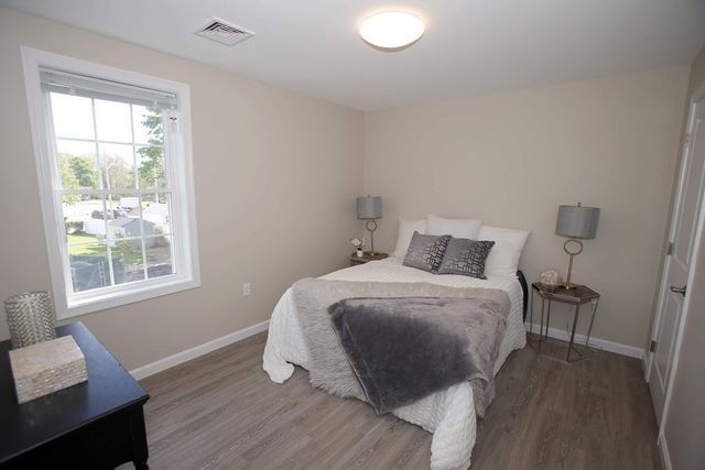 30 Temple 201, Whitman, MA 02382