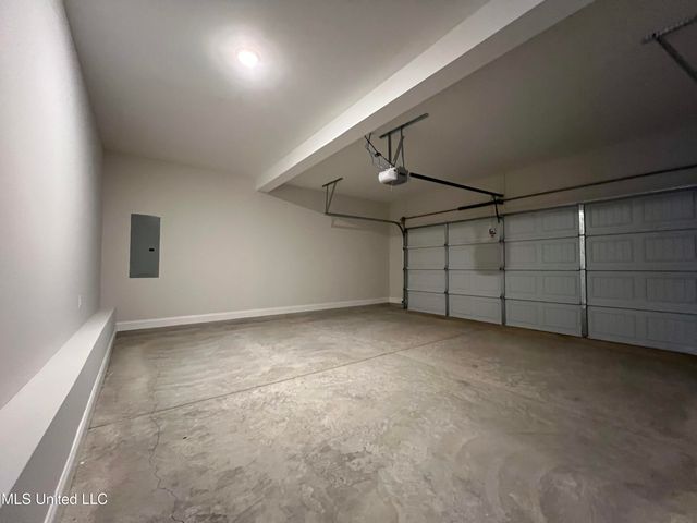 2201 Scott Meadows Lane, Hernando, MS 38632