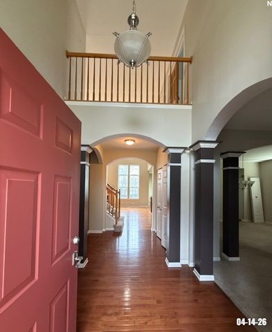 5650 BRENTWOOD Drive, Hoffman Estates, IL 60192