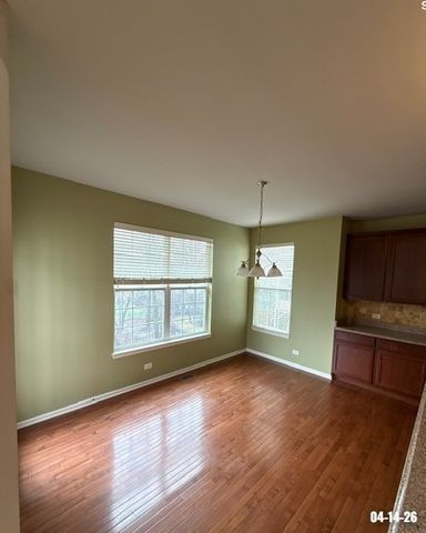 5650 BRENTWOOD Drive, Hoffman Estates, IL 60192