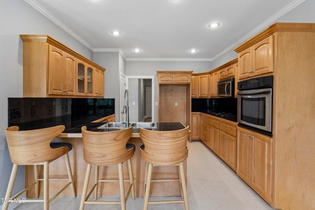 404 Mizpah Hills Drive, Johnson City, TN 37604