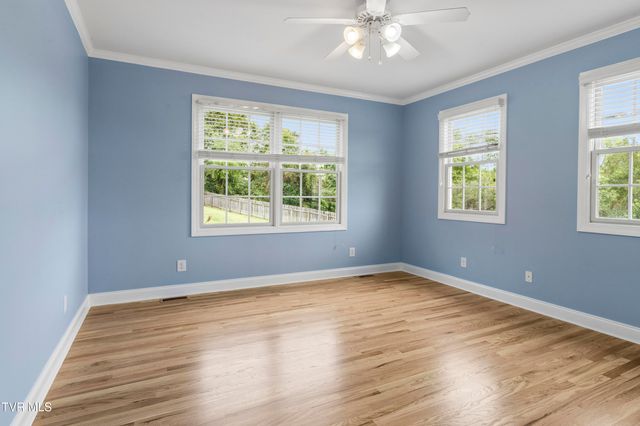 404 Mizpah Hills Drive, Johnson City, TN 37604