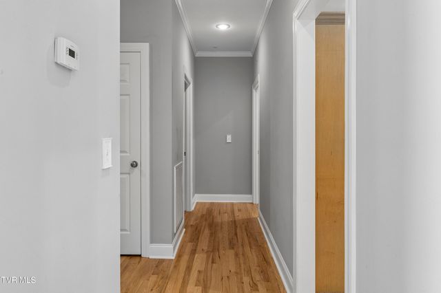 404 Mizpah Hills Drive, Johnson City, TN 37604