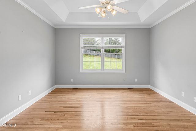404 Mizpah Hills Drive, Johnson City, TN 37604