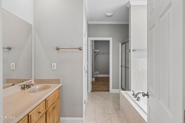404 Mizpah Hills Drive, Johnson City, TN 37604