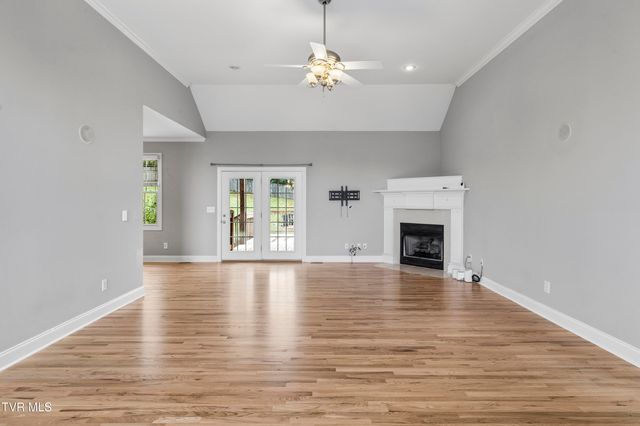 404 Mizpah Hills Drive, Johnson City, TN 37604