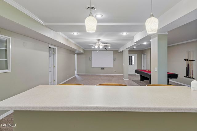 404 Mizpah Hills Drive, Johnson City, TN 37604