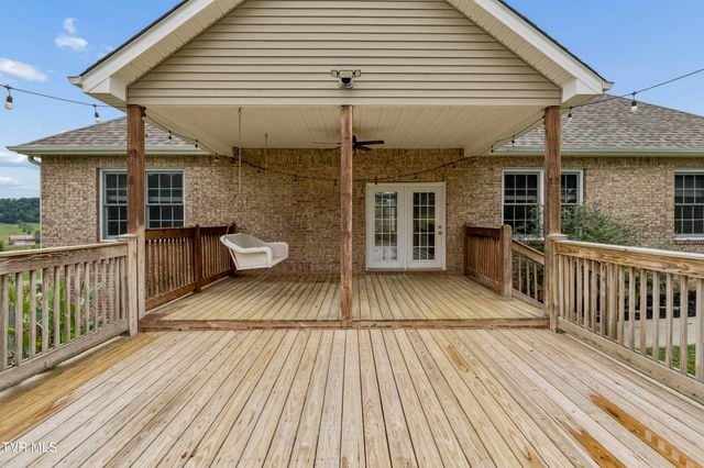 404 Mizpah Hills Drive, Johnson City, TN 37604
